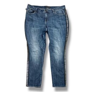 Rock & Republic Berlin Medium Wash Jeans Tux Stripe Bling Women’s Plus Size 18W